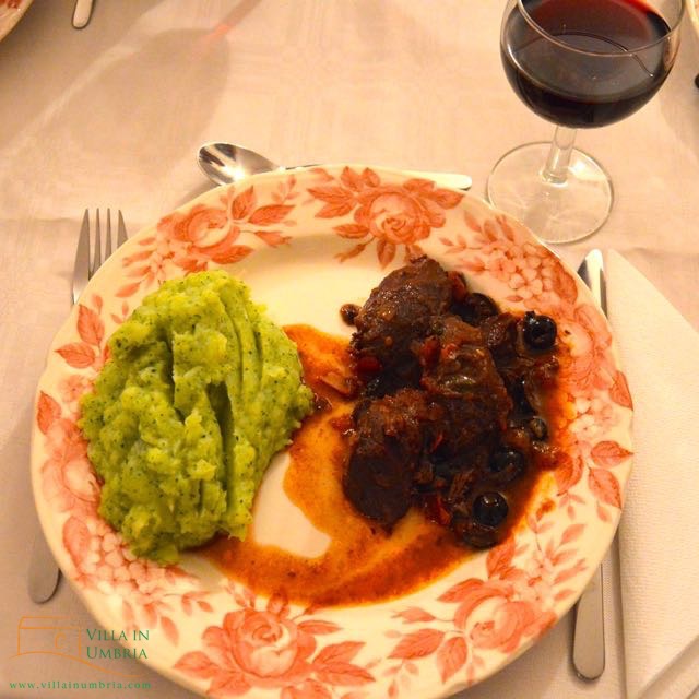 Cinghiale in umido