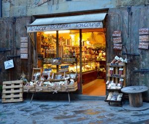 Visit the antique market in Arezzo, Tuscany