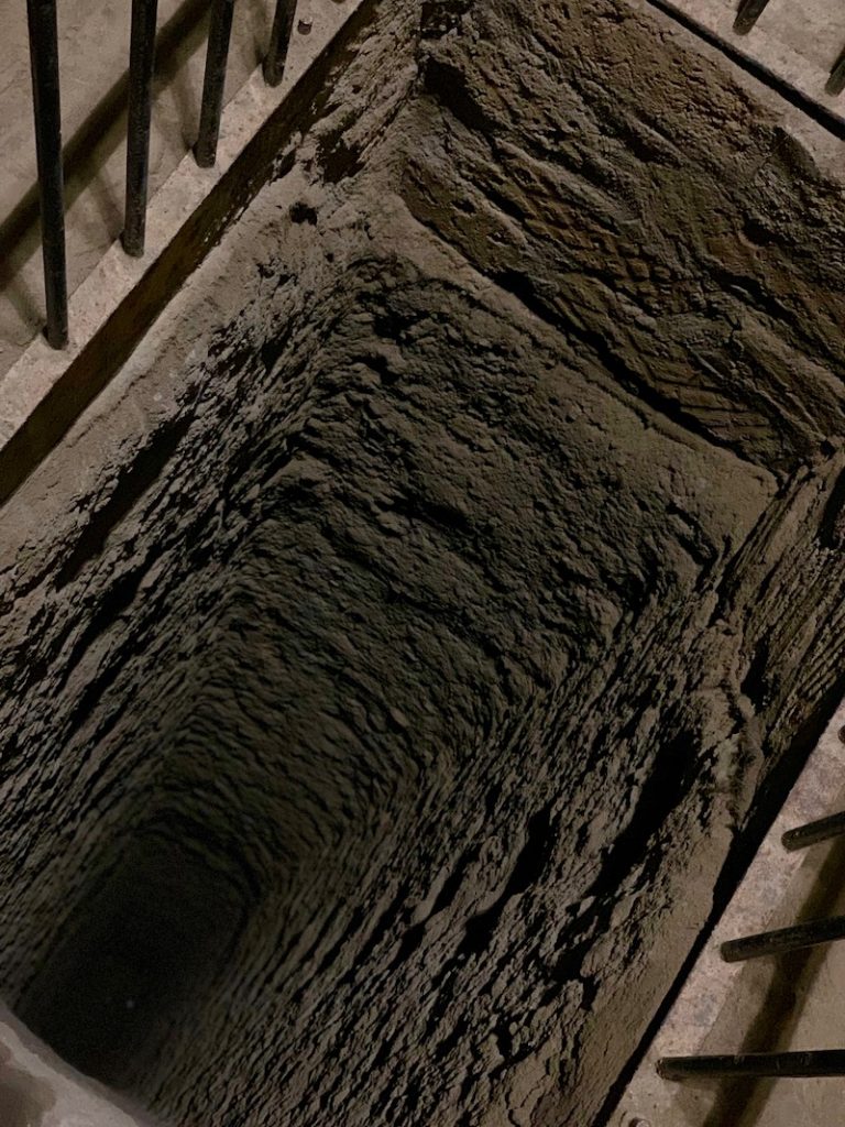 Een Etruskische put in de grotten van Orvieto